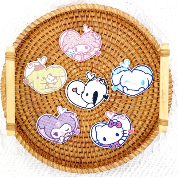 Heart-Shaped Cartoon Pet Patches - Multicolor - Picture 1 of 6